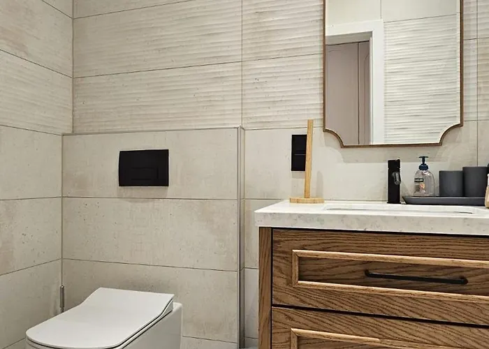 Opera District Luxury With Elite Design Apartment